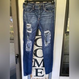American eagle ripped jeans size 8
